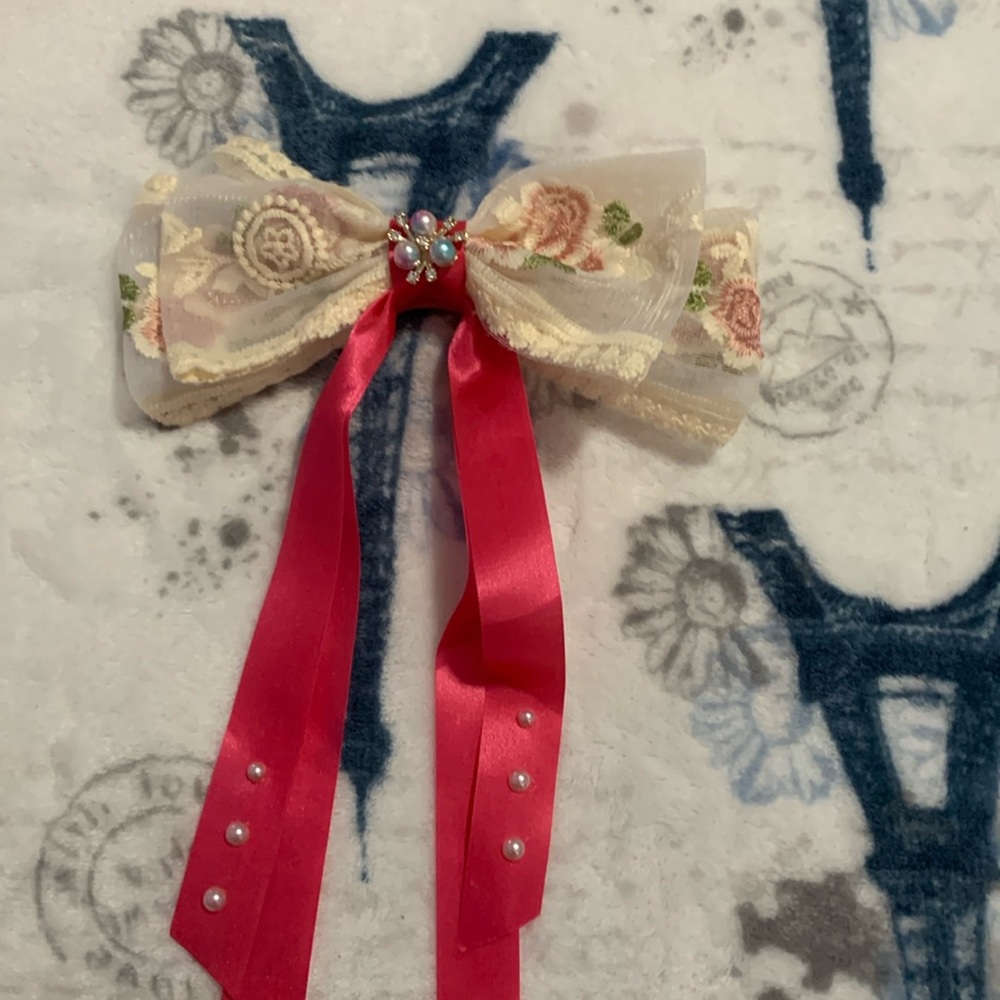 Handmade bow:)